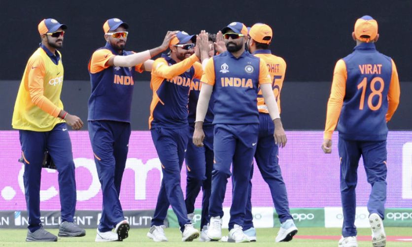 অস্ট্রেলিয়ায় টয়লেটও পরিষ্কার করতে হচ্ছে ভারতীয় ক্রিকেটারদের!